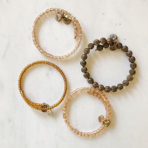 ✨ALEX AND ANI BUNDLE WITH MIXED GOLDS✨